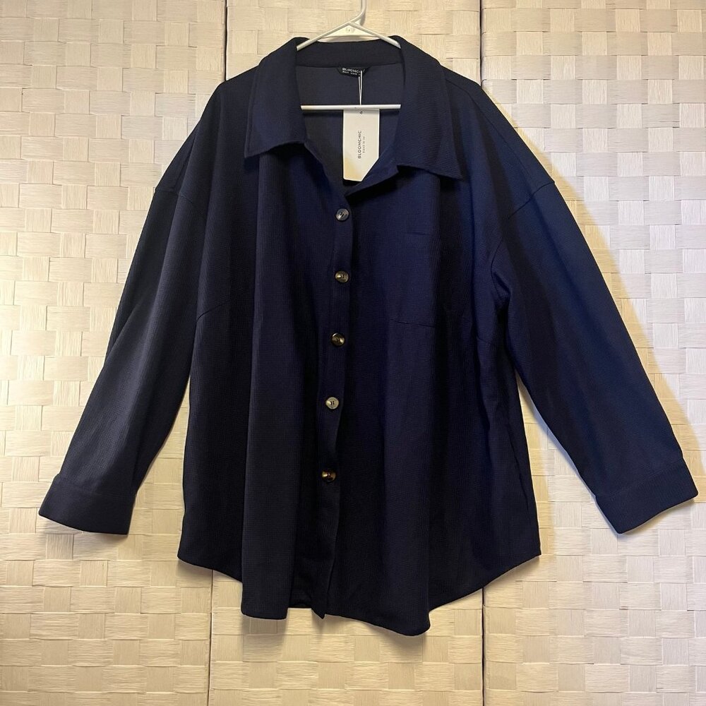 BLOOMCHIC US 22-24 Women’s Navy button up cardigan